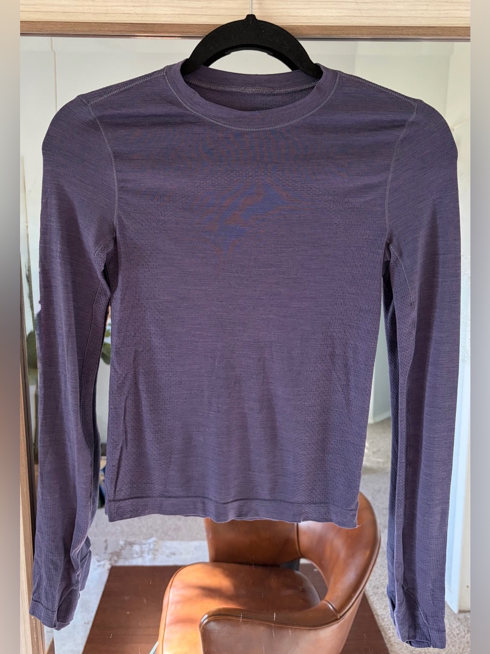 Lululemon Women's Swiftly Tech Long Sleeve Athletic Shirt Size 2 Extra Small